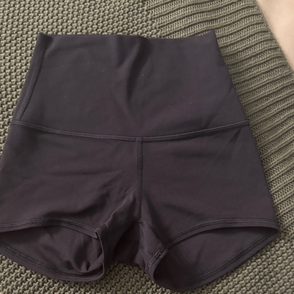 Lululemon Align High-Rise Black  Shorts 2”